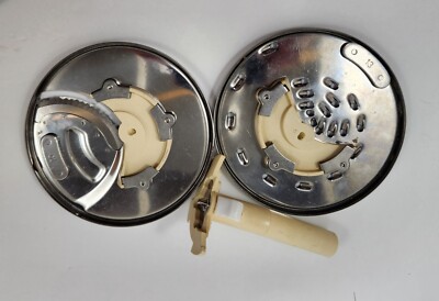 Cuisinart shredding and slicing discs with spindle