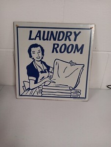 SALAMANDER GRAPHIX 2004 METAL LAUNDRY ROOM SIGN FREE SHIPPING 12" X 12 Pre-owned