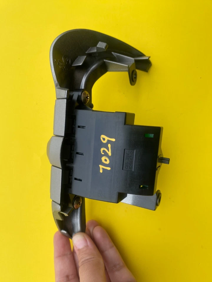 Conjunto de interruptor de control de crucero volante piloto Honda 2003-2008 OEM M20847 Foto 4 de 4