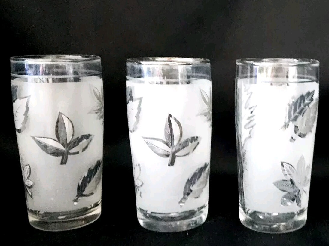Vintage Libbey Silver Leaf  Frosted Small Juice Glasses, Set Of 3