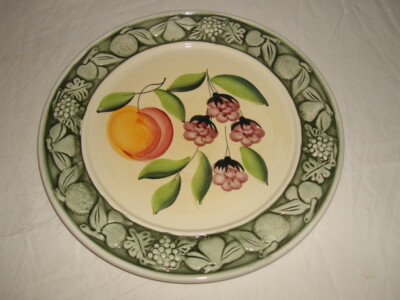 Pizzato Made in Italy Hand Made & Painted Peach/Black Berry 10 3/4'' Dinner Plate