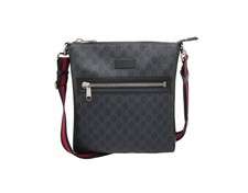 Gucci GG Supreme Messenger Bag Medium in Black & Grey