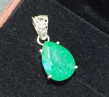 25 CT Naturel Vert Émeraude Ample Certifié Gemme 925 Solide Argent Pendentif