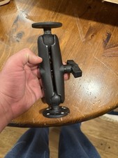 RAM Mount with size D ball and medium length ...
