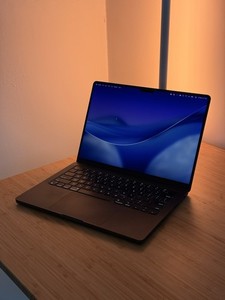 MacBook Pro M3 1TB | eBay