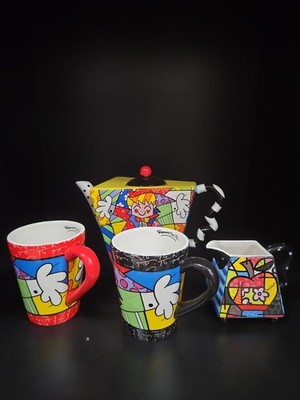 Romeo Britto Set Sammlung Konvolut Teekanne Tassen Milchkännchen Keramik