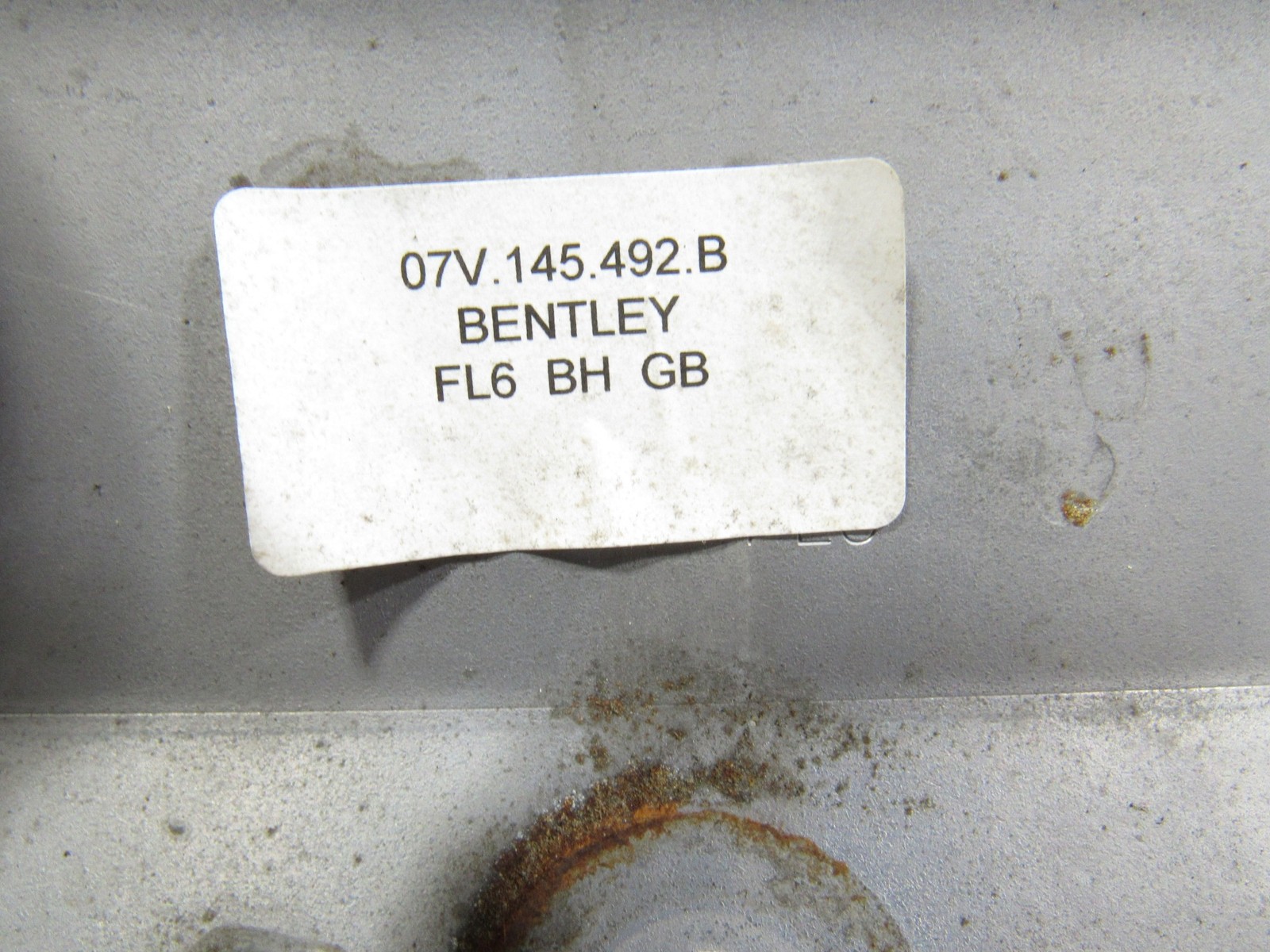 10-20 Bentley Mulsanne 2012 Right Intercooler Air Cooler Bracket Mount Plate :O