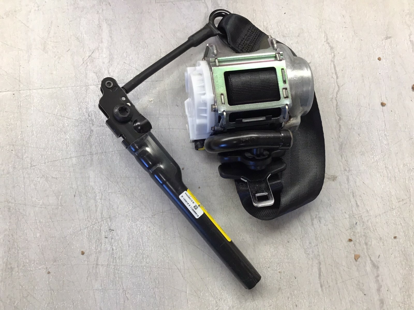 20182021 Ford EcoSport OEM Front Passenger Seat Belt Assembly GN1Z