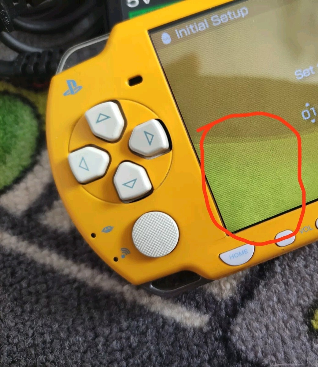 Sony PSP-2000 2008 Simpsons Limited Edition | 8 GB | Yellow Sony PSP-2000 2008 Simpsons Limited Edition | 8 GB | Yellow