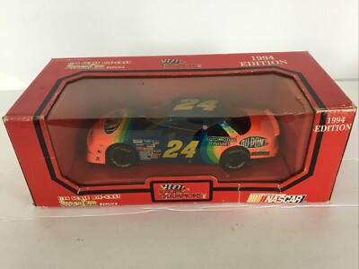 Jeff Gordon 1994 #24 Dupont Racing Champions NASCAR  1:24 Scale Die Cast