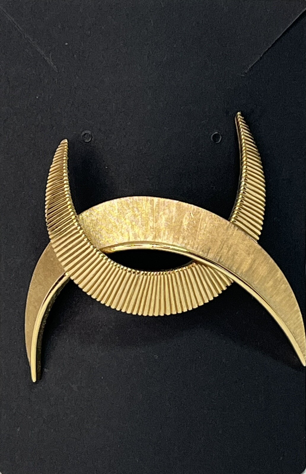 Vtg interlocking Double Crescent Moons Brooch CRO… - image 1
