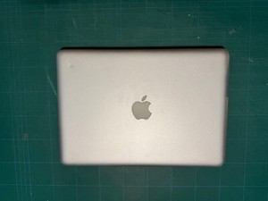 Apple MacBook Pro 13,3" 2010 Intel Core 2 Duo 4GB RAM da Testare