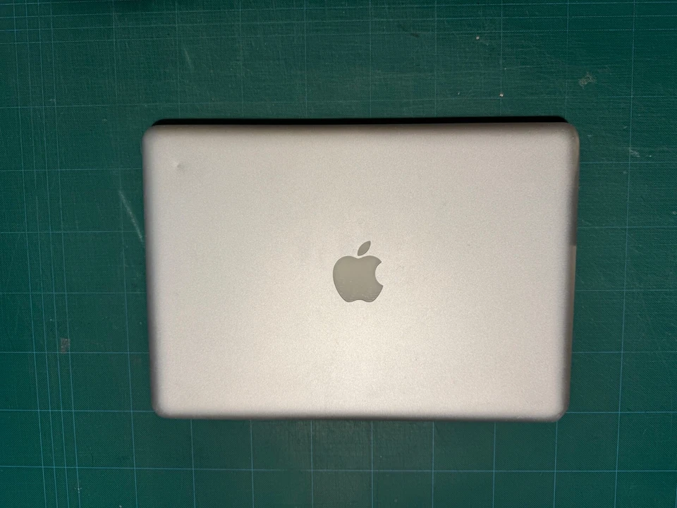 Apple MacBook Pro 13,3" 2010 Intel Core 2 Duo 4GB RAM da Testare, foto 1 di 5