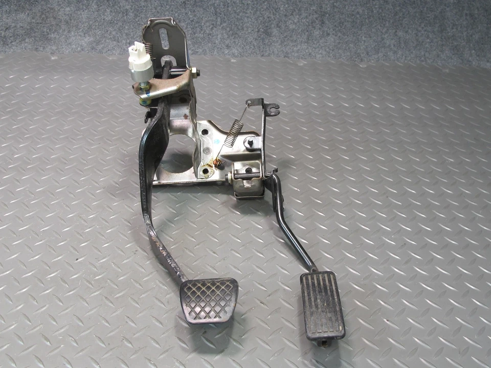 96-97 HONDA DEL SOL S MT MANUAL ACELERADOR DE GAS EMBRAGUE FRENO PEDAL CILINDRO JUEGO OEM Foto 3 de 4