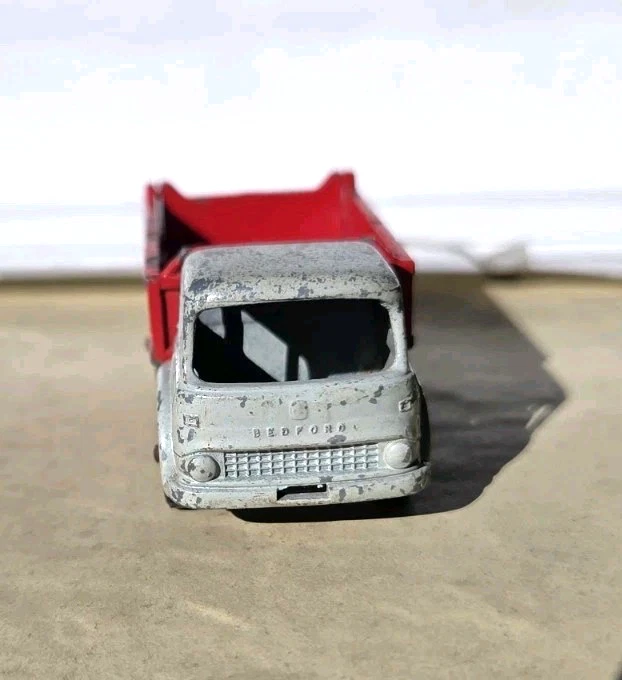 Volquete Matchbox Bedford 7 1/2 toneladas ruedas regulares vintage #3-B Foto 3 de 4