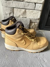 BOTAS NIKE HOMBRE 11.5 - QUEDA MUCHA VIDA