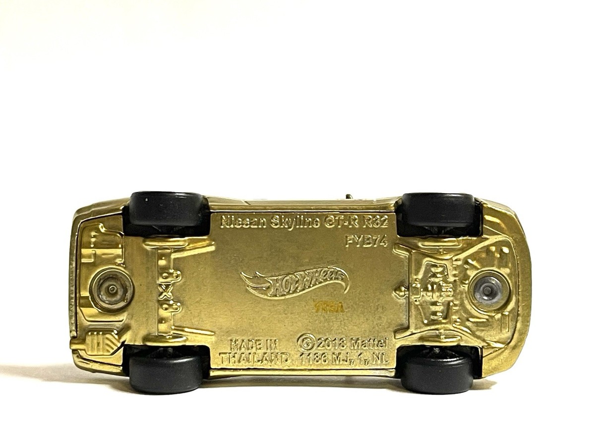 Hot Wheels New 2026 Premium Chase Gold Nissan Skyline GT-R R32