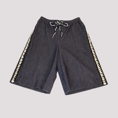Pantalones cortos Chanel azul oscuro con detalle de cuentas de algodón con co... - Imagen 1 de 4