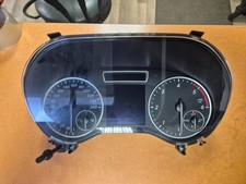 Mercedes-Benz B W246 W242 2015 Diesel Geschwindigkeitsmesser Cockpit 130kW