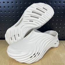 Crocs Echo Wave Mens Size 10 Almond Tint 210521-0LL Sandals Slipper Comfort NEW