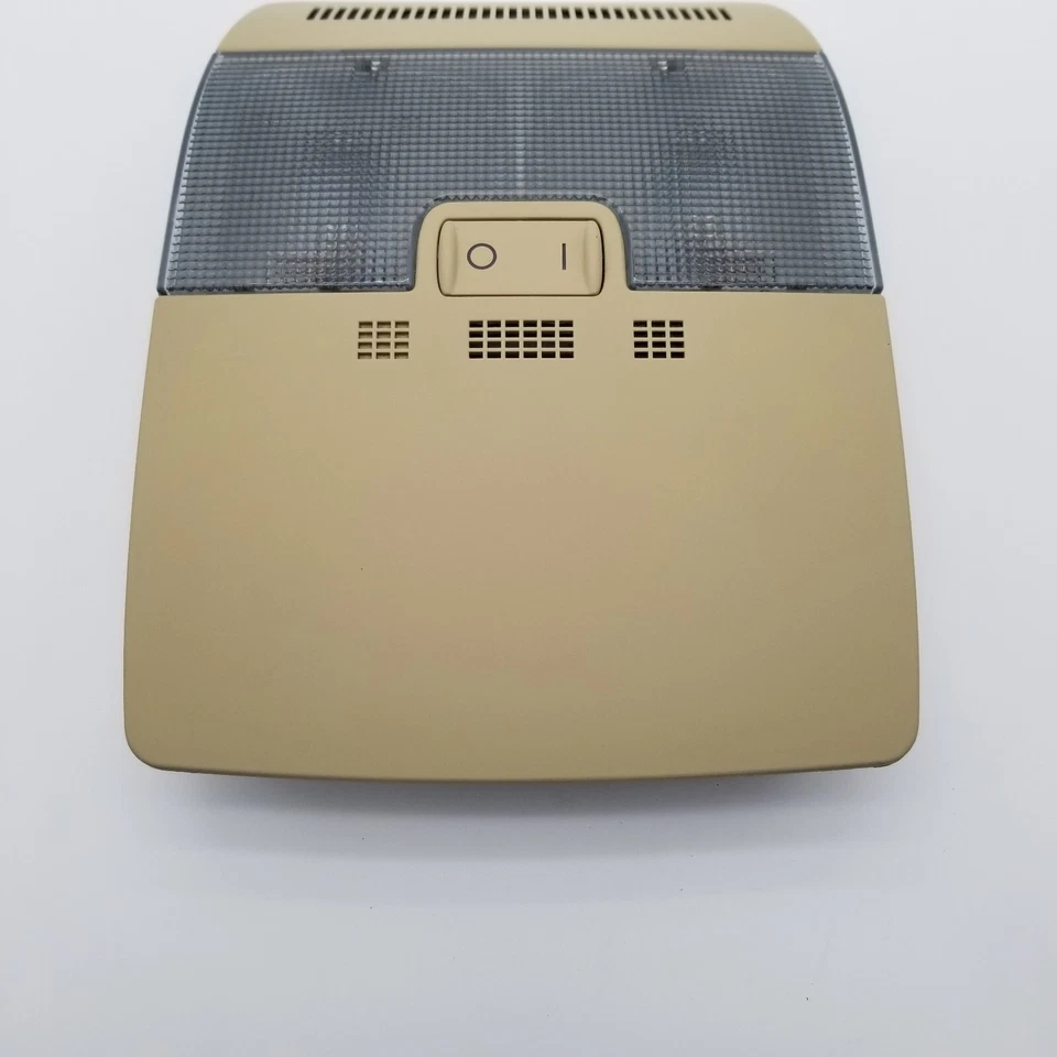 Luz domo consola delantera bronceada para Audi A4 S3 A3 2005-2013 8E0947565 Foto 2 de 4