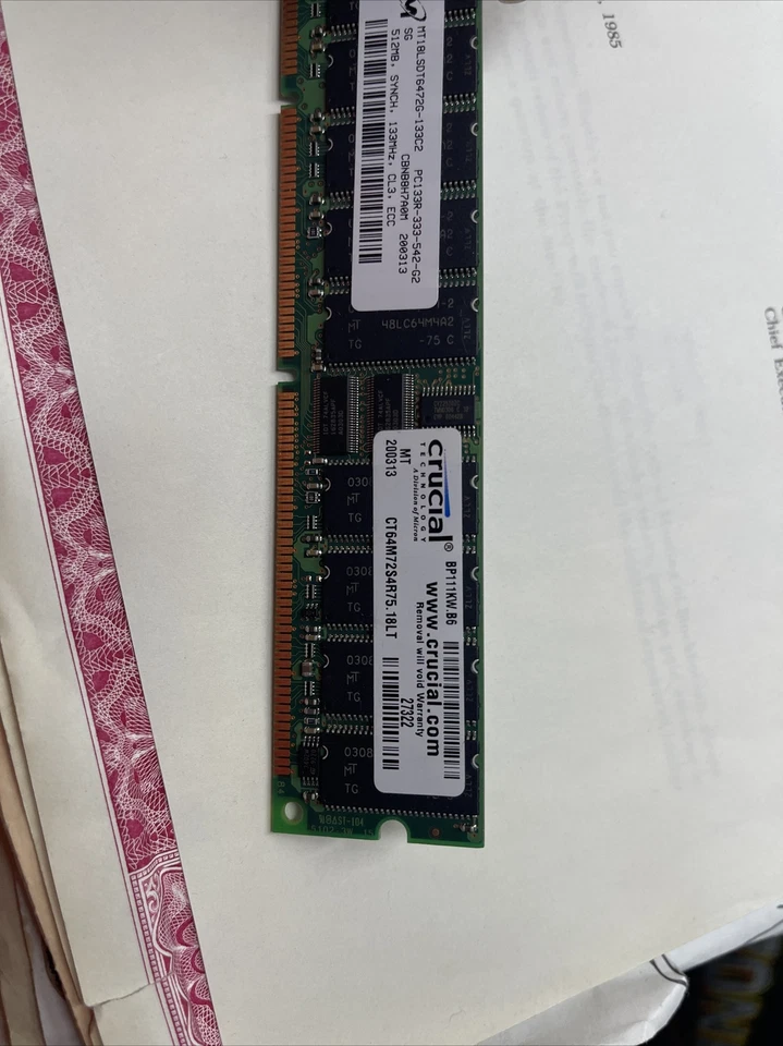 Crucial MT18LSDT6472G-133D2 PC133R-333-542-G2 512MB, SYNCH,133MHz, CL3, ECC, REG - Image 2 of 4