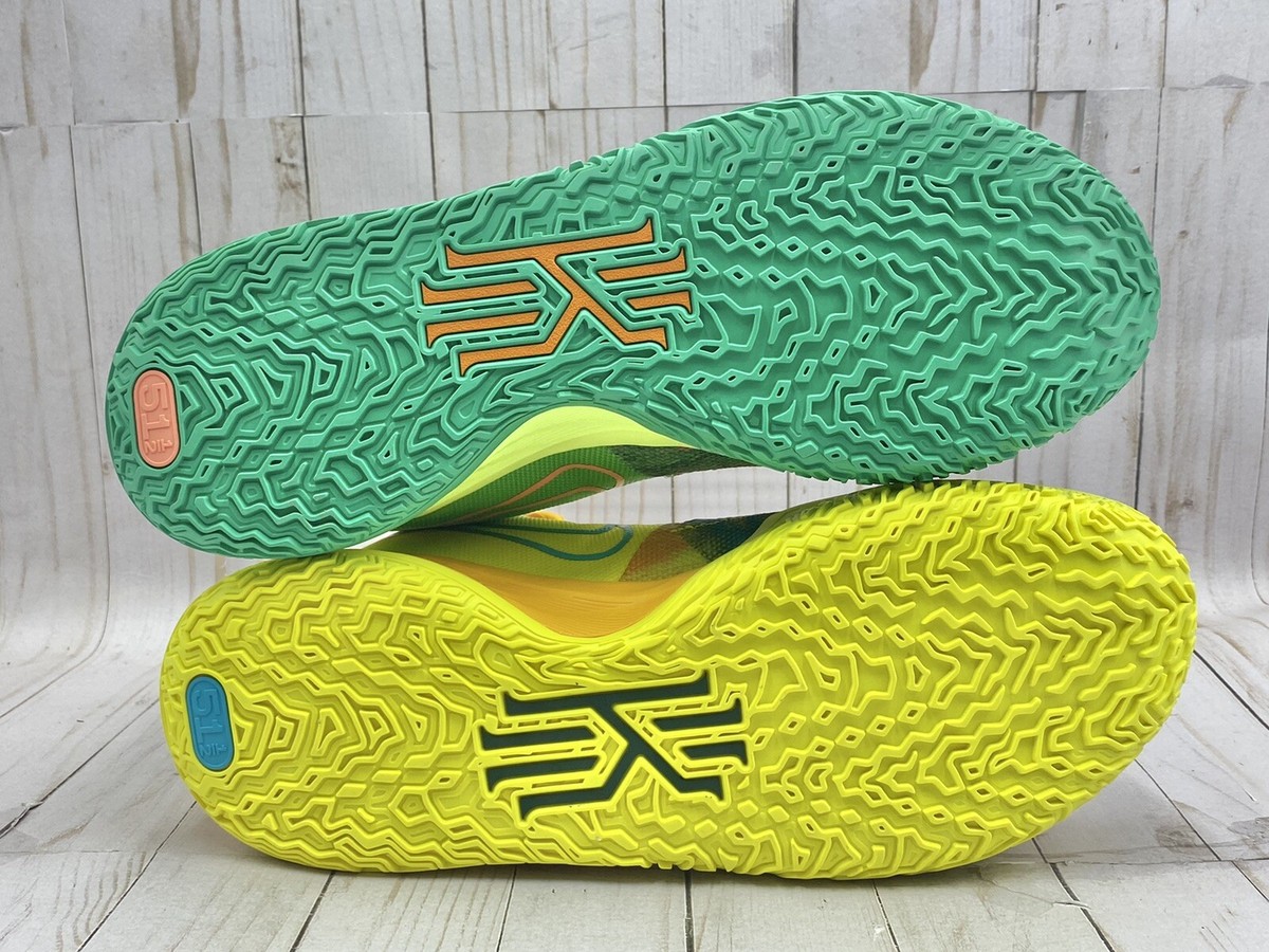 Nike x Sneaker Room x Kyrie 7 MOM Multi-Color Size 17 DO5360‑901