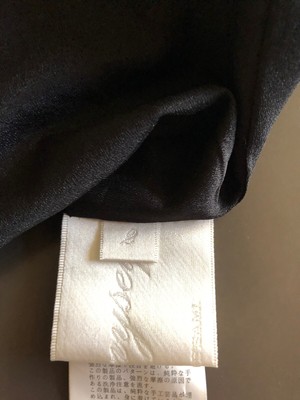 Robe Noire Courte Avec Col Et Poignets Perlés – Taille 2 – Occasion Très Bon état