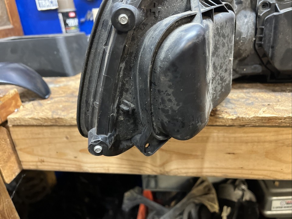 0511 Lincoln Town Car Driver Headlight Xenon HID OEM eBay