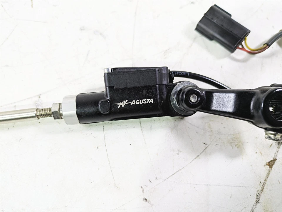 MV Agusta F3 800 Rosso 2022 cambio rápido cambio rápido 8A00C8779 Foto 2 de 4
