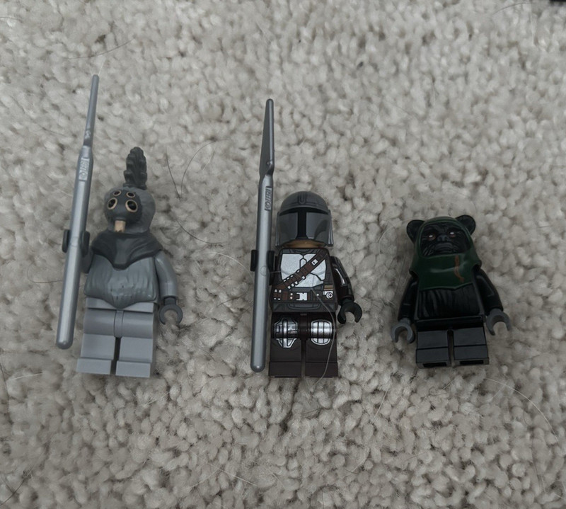 Lego Star wars minifigure lot Ewok mandalorian and tei sen clone wars figure
