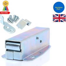 Effortless Loft Hatch Touch Latch - Quick-Release for Easy Access to Cupboards