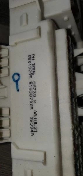 Chassis ECM Body Control BCM Behind Glove Box Fits 07-09 MAZDA 3 1066780 - Image 3 of 4