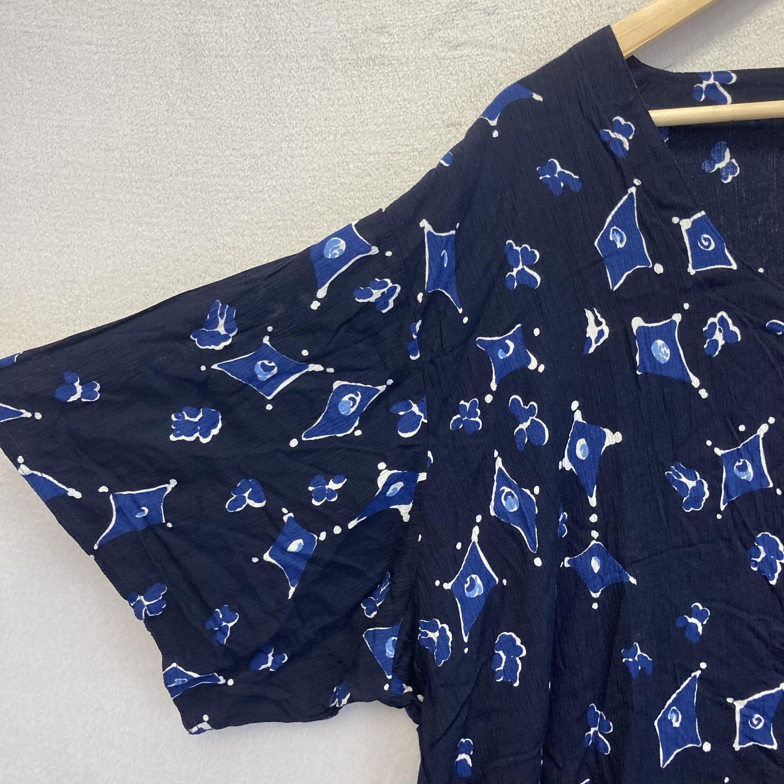 NWT Sostanza Button Up Blouse Top Womens Size 24W Navy Blue Lightweight Shirt