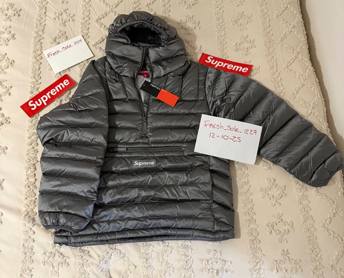 SUPREME Micro Down Half Zip Hooded Pullover Quited Logo-Silver