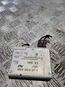 AUDI A4 8K2, B8 Antennenverstärker  8J0035456 2.00 Petrol 155kw 2009 21510637