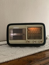VINTAGE VECCHIA RADIO TRANS CONTINENTS PD35  BACHELITE 