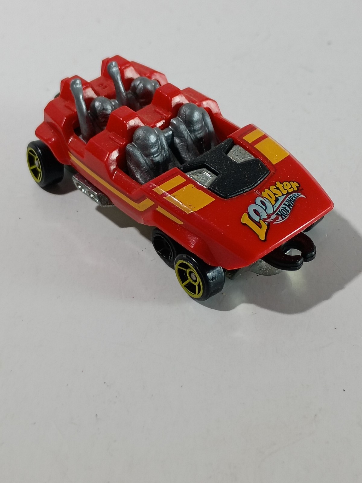 HOT WHEELS: CFG88. LOOPSTER. Red B88