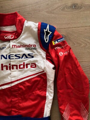 Set : Race Suit + visor used : Pascal Wehrlein - Mahindra Racing FE