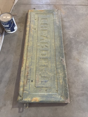 TAILGATE STEPSIDE CHEVROLET 1954-1966 Chevrolet TRUCK OEM - Picture 3 of 8