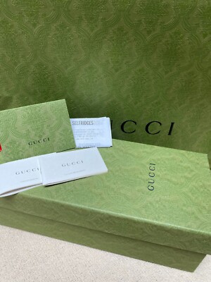 Gucci Limited Edition Grün Box und Tasche. Kartongröße: 32x14x11 cm