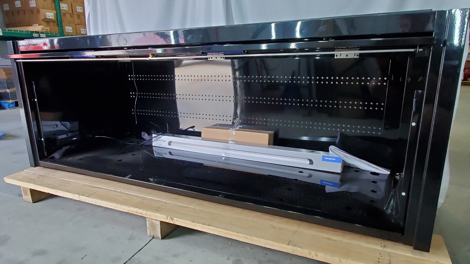 MATCO TOOLS 79" X 28" 3 BAY TRIPLEBAY 4S SERIES HUTCH 4328HTC BLACK 5/