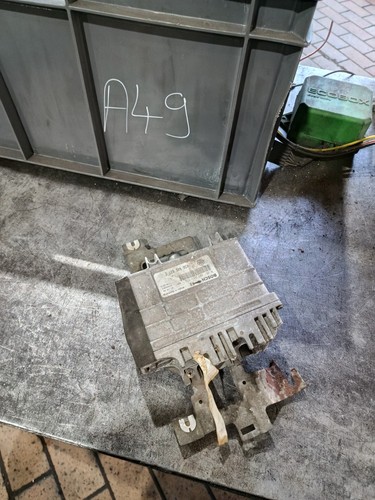 Original VW Polo III 6N 1.4 44kW Motorsteuergerät 030906027E 0261203931/932