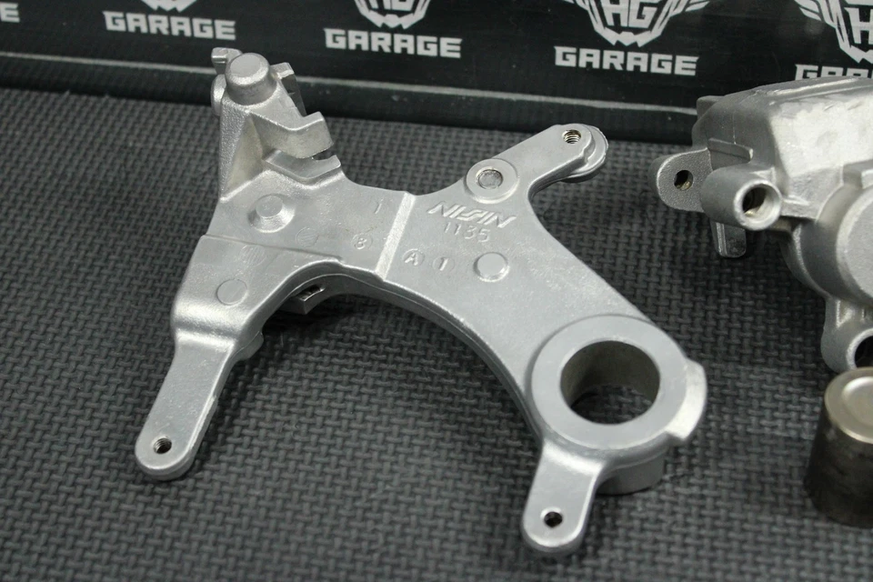 Kawasaki 04-05 KX125 2004 04-07 KX250 OEM PINZA DE FRENO TRASERA ¡NECESITA RECONSTRUCCIÓN! Foto 2 de 4