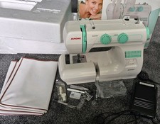 Janome 2200XT Sewing Machine With Pedal, Manual, accesories - Tested & Working