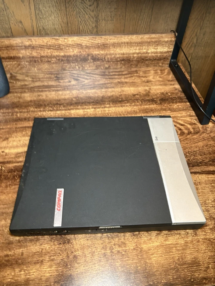 Portátil Compaq Evo N620c - Sin probar - Llave Windows XP Pro - Pentium M Foto 3 de 4