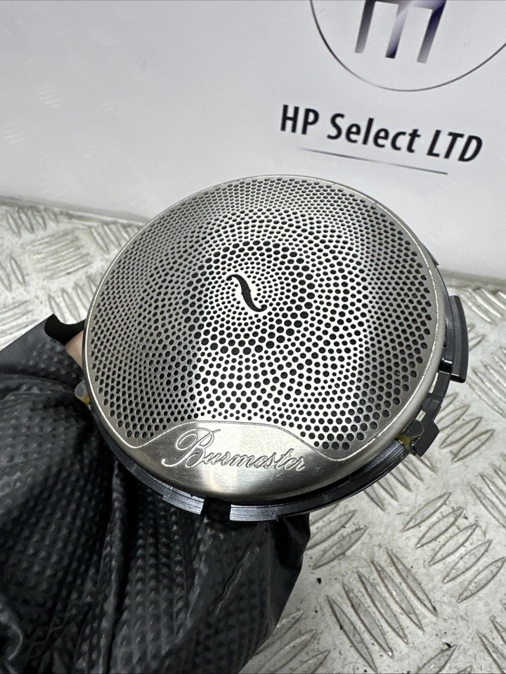 OEM MERCEDES W205 FRONT DOOR CARD TWEETER SPEAKER COVER TRIM A2057274100 - Image 3 of 4