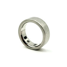 Oura Ring 4 - Titanium - Size 10 - Silver - HEAVILY SCRATCHED 