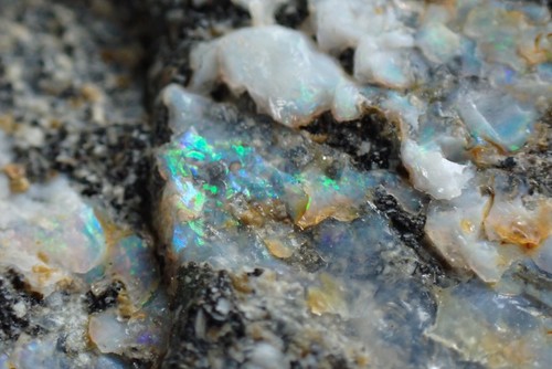 PRECIOUS OPAL FROM ANCIENT LOCALITY !!! DUBNIK, SLOVAKIA - Picture 14 of 24