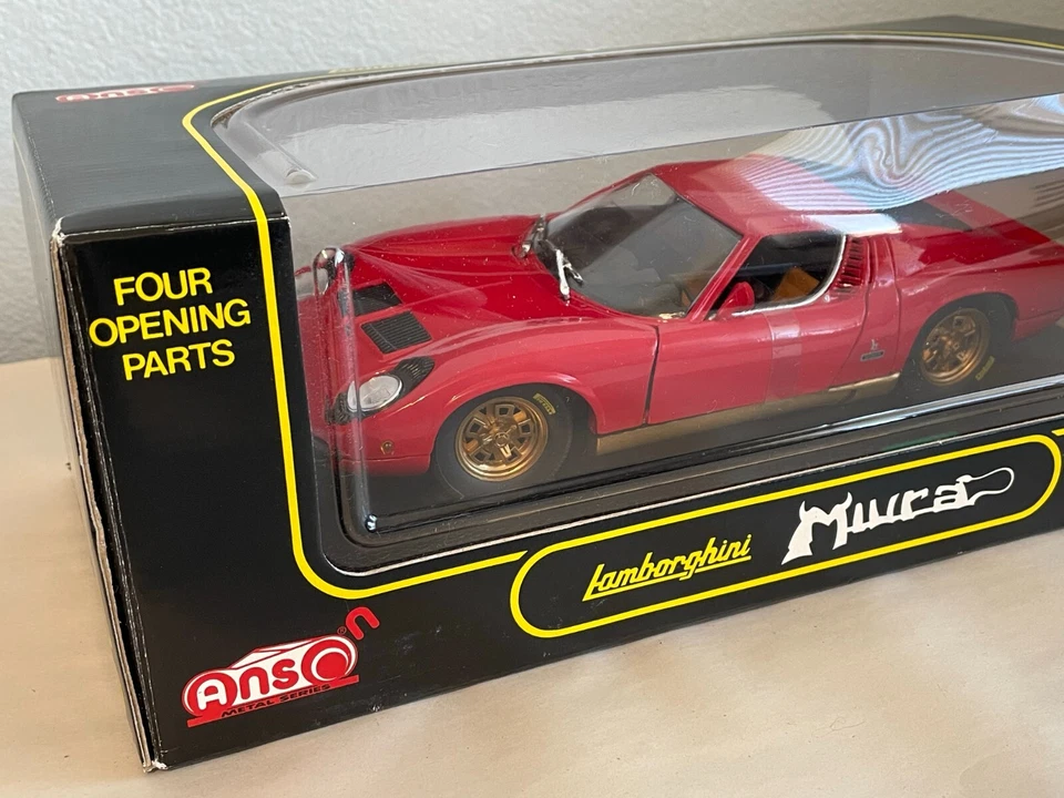 LAMBORGHINI MIURA ANSON 1:18 SCALE Red Die-Cast NEW - Image 3 of 4
